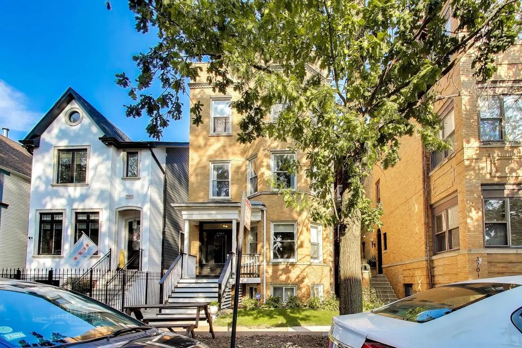 3705 N Paulina Street 2, Chicago, 60613