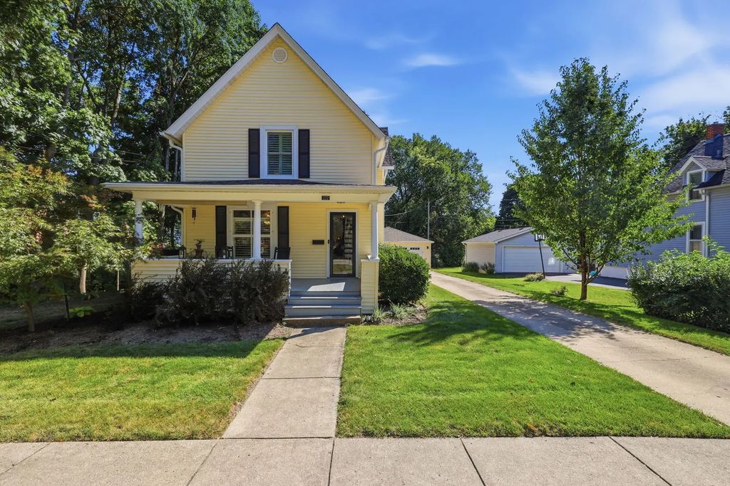 222 N 5th Street, St. Charles