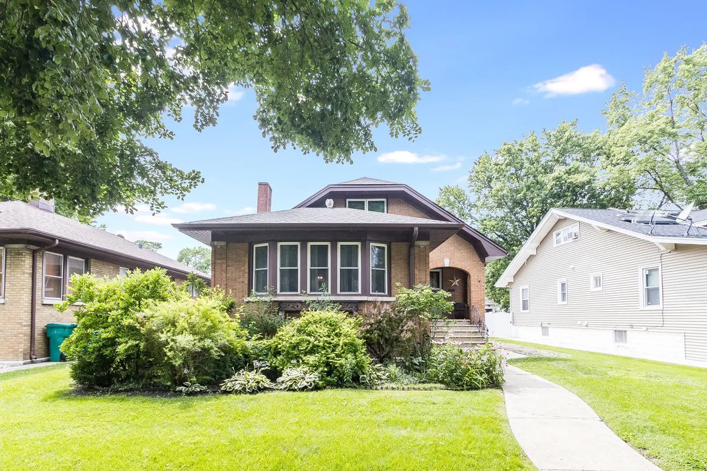 421 N William Street, Joliet