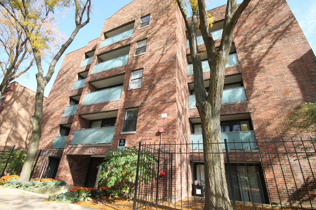 1717 N Dayton Street 202, Chicago, 60614