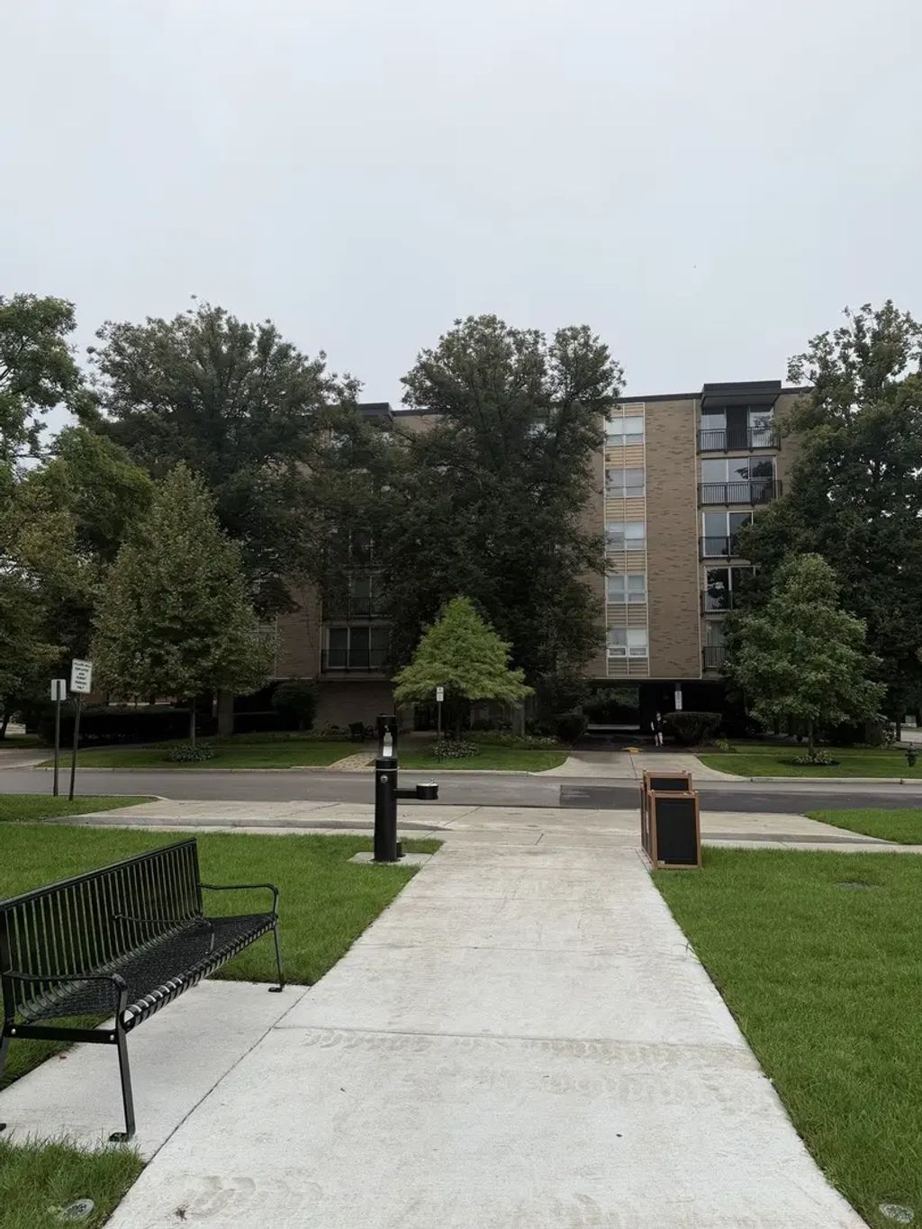 424 Park Avenue 402, River Forest