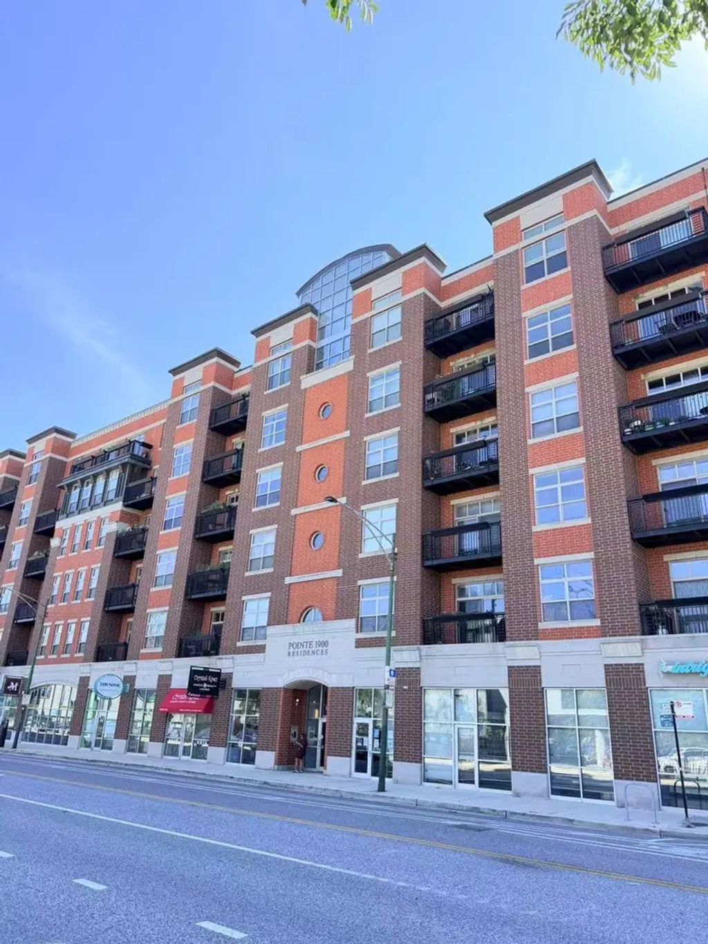 1935 S Archer Avenue 223, Chicago, 60616