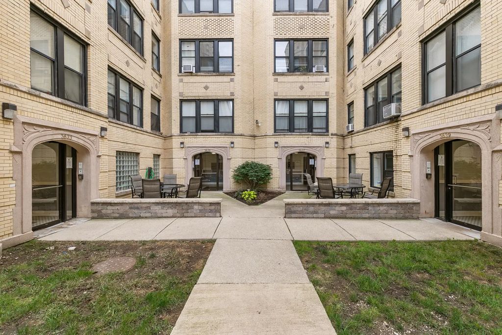 3641 W Dickens Avenue Gb, Chicago