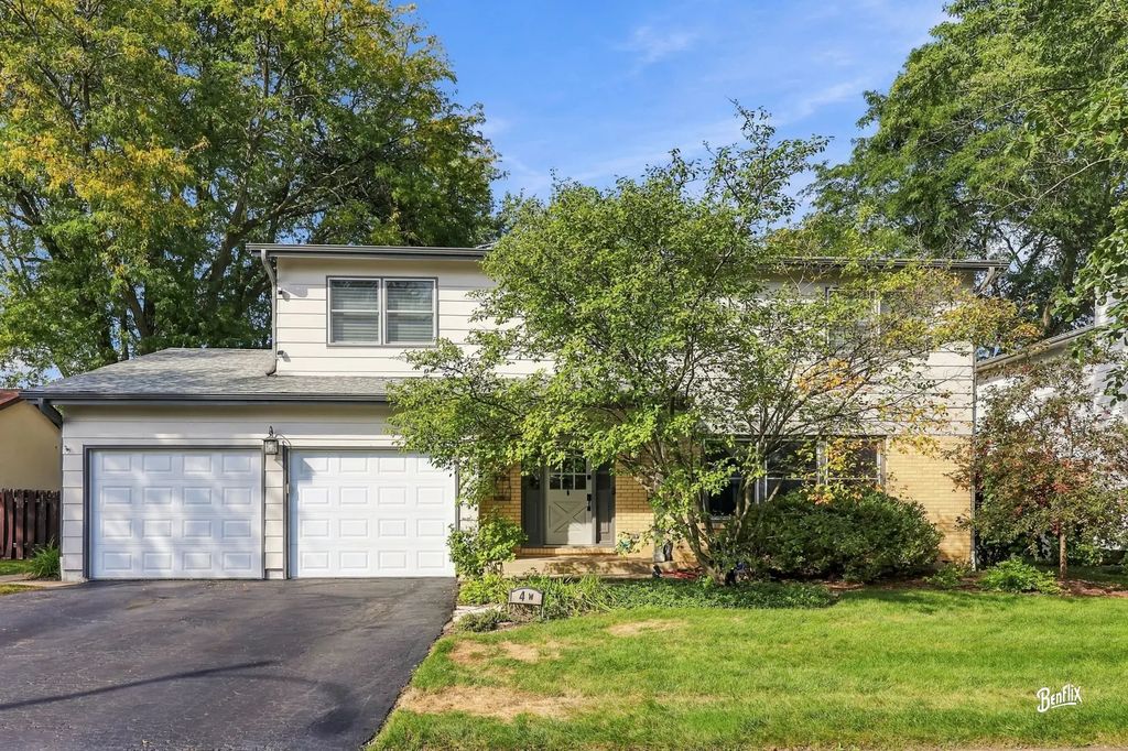 4 W Suffield Drive, Arlington Heights