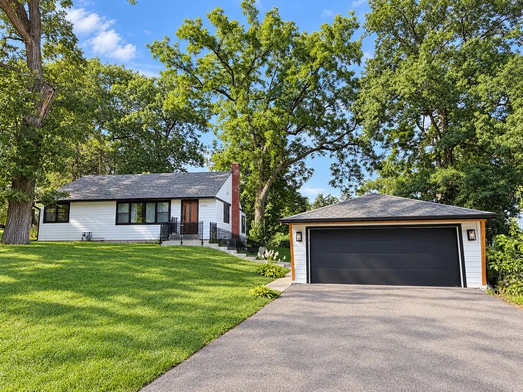 21334 W Pepper Drive, Lake Zurich