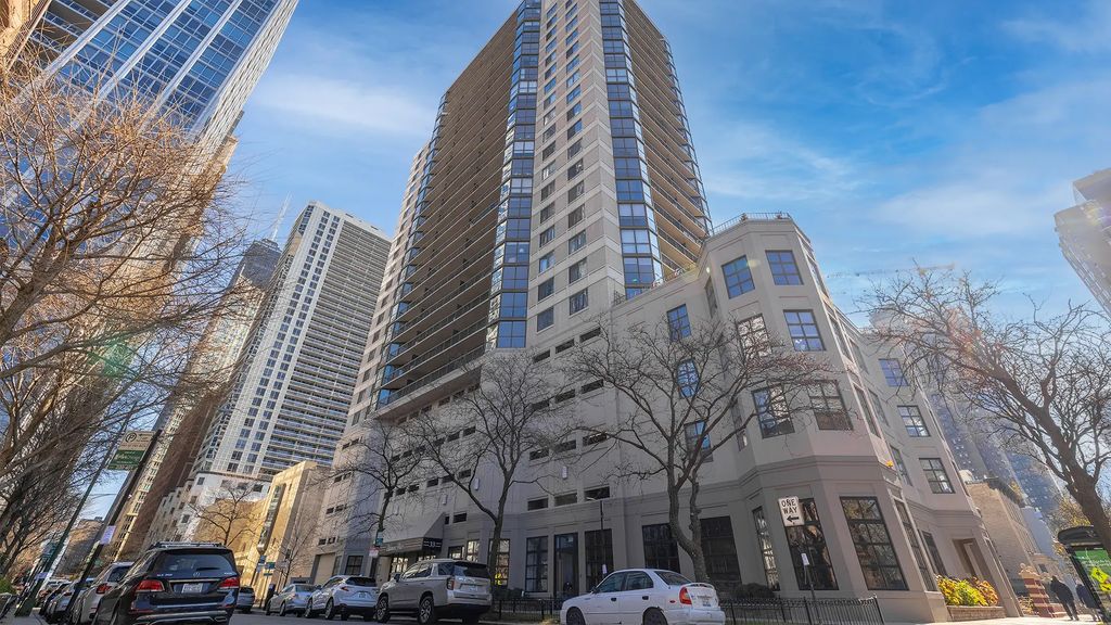 33 W Delaware Place 12c, Chicago, 60610