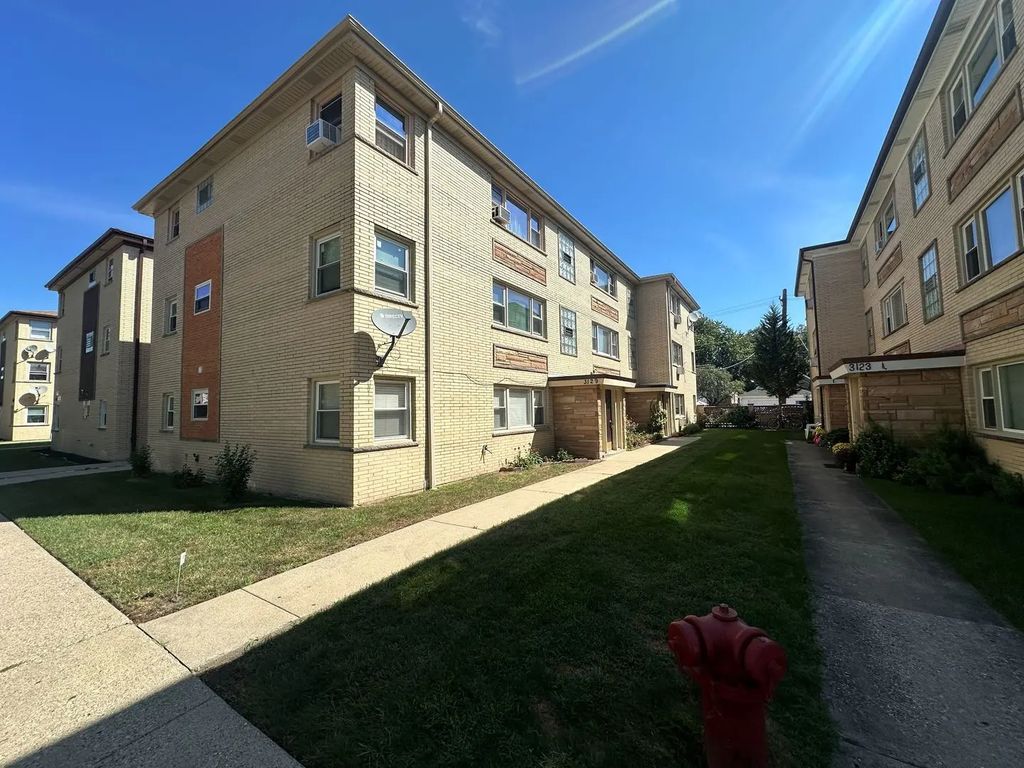 3129 N Nashville Avenue 2w, Chicago, 60634