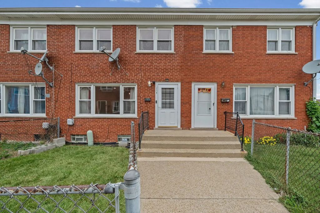 9543 Sumac Road G, Des Plaines