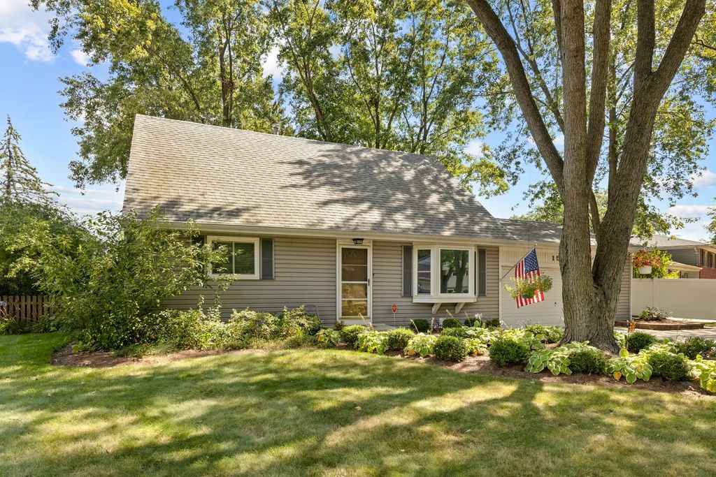 1552 Jobe Avenue, St. Charles