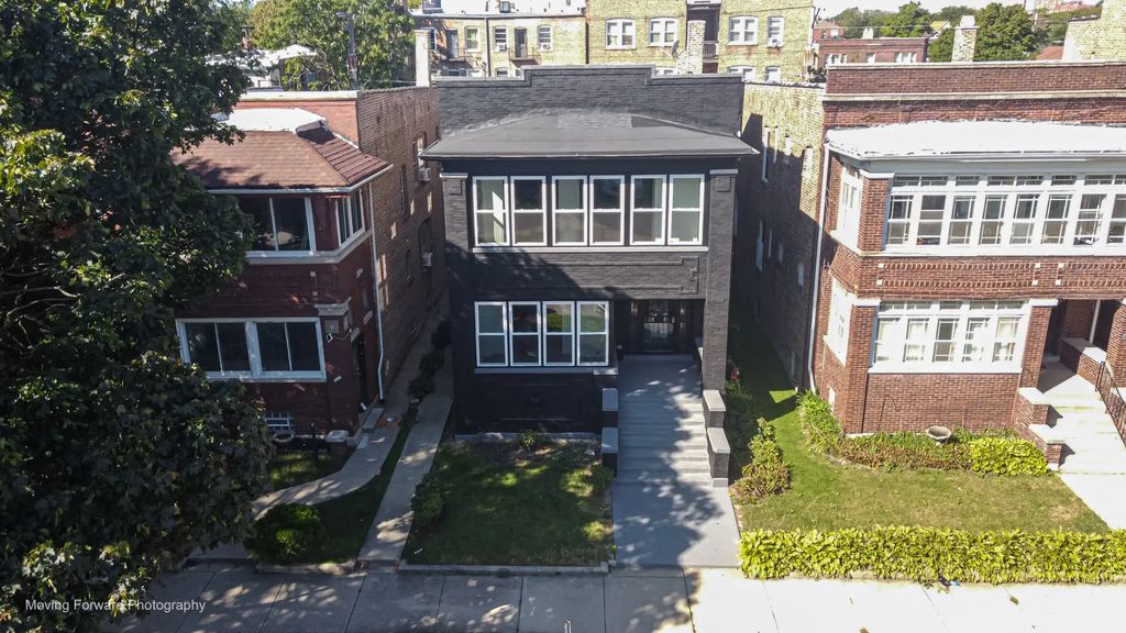 7314 S Crandon Avenue, Chicago