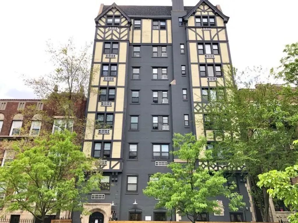 5718 N Winthrop Avenue 702, Chicago, 60660