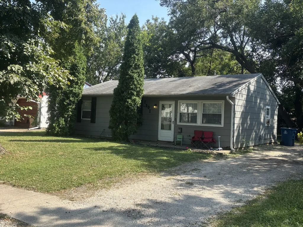 1301 Eureka Street, Urbana