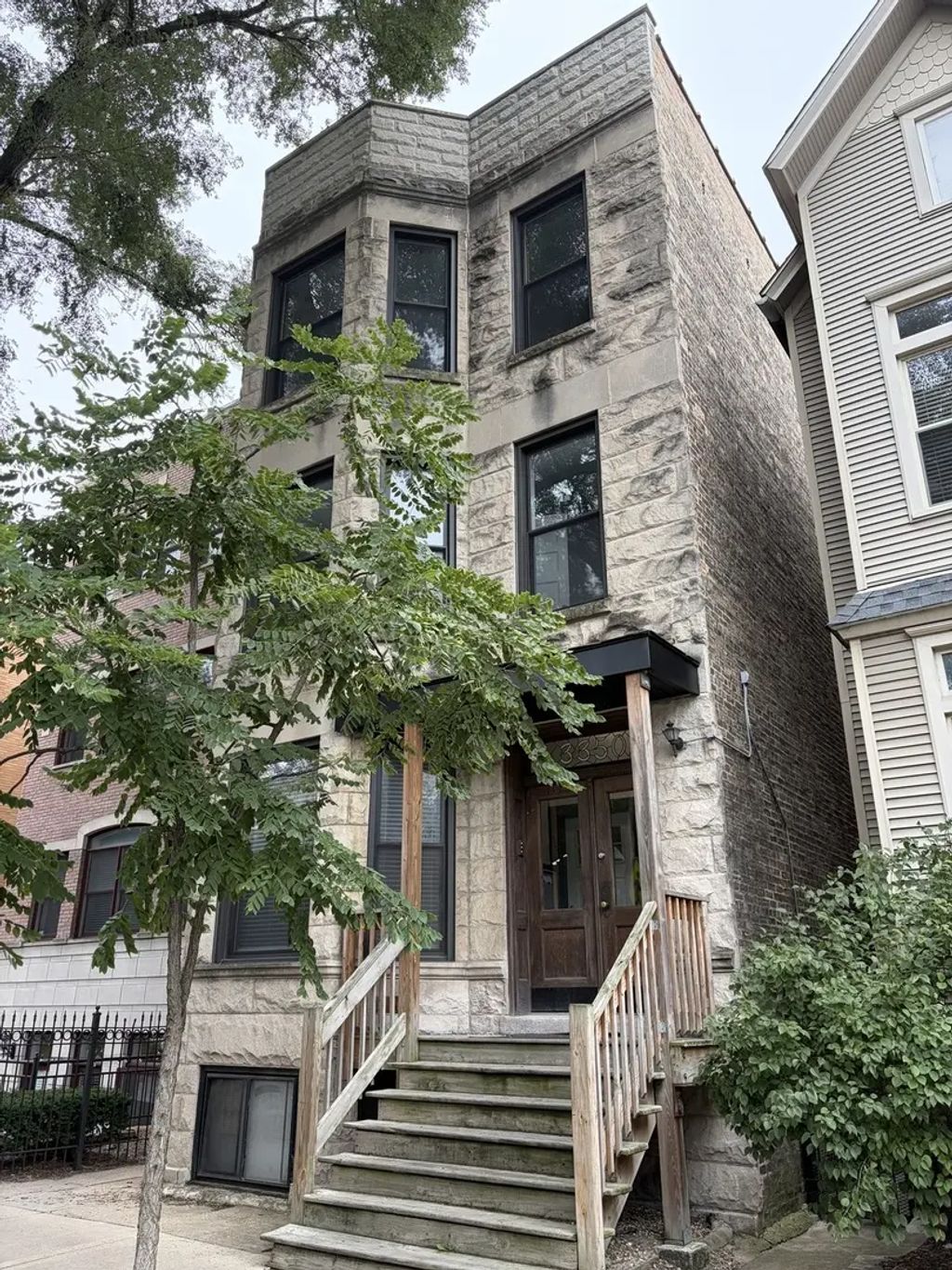 3350 N Kenmore Avenue 2, Chicago