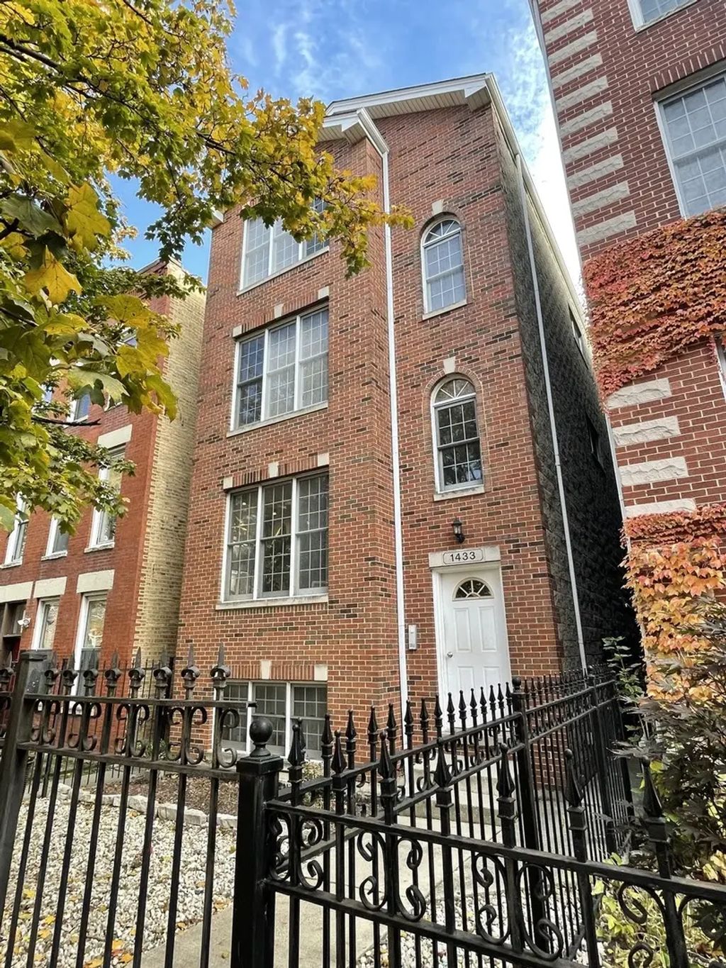 1343 N Leavitt Street Ch, Chicago