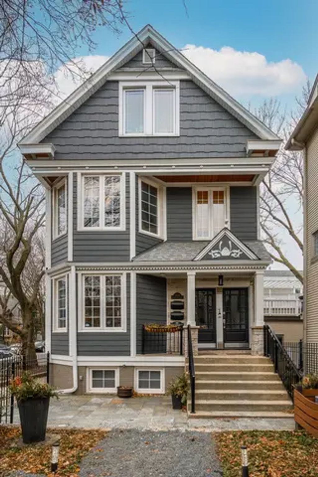 3034 N Greenview Avenue 1, Chicago