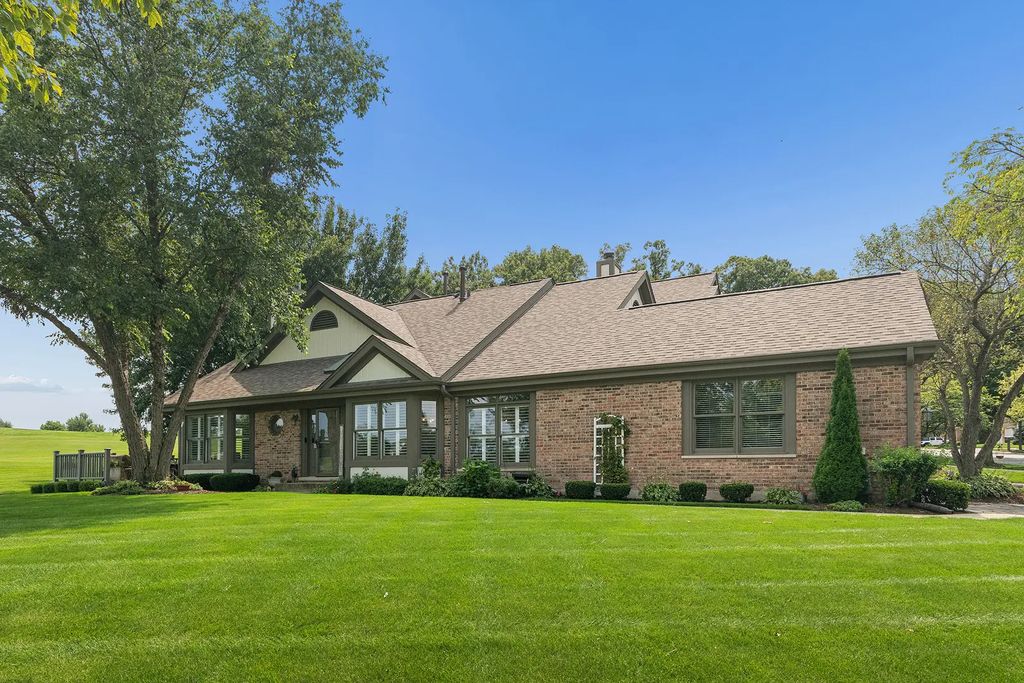 14425 Lake Ridge Road, Orland Park