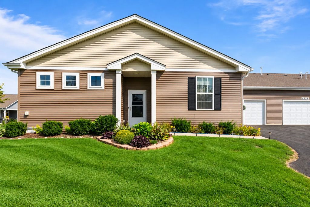 6328 Maple Glen Drive, Wonder Lake, 60097
