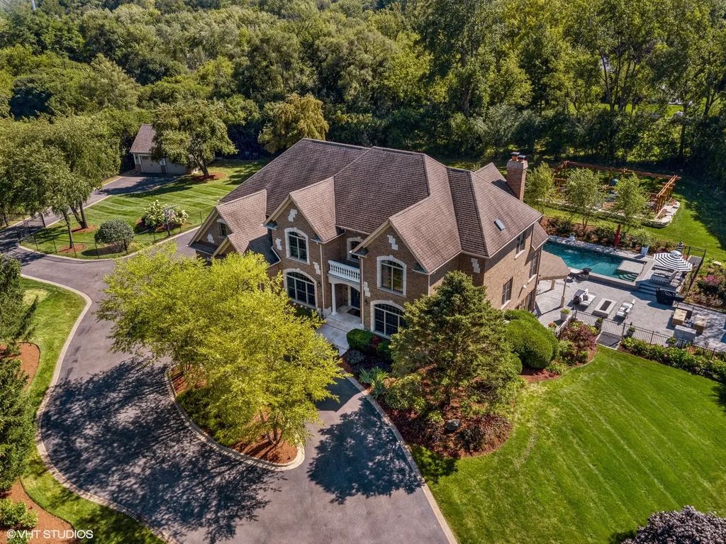 675 Old Barrington Road, North Barrington