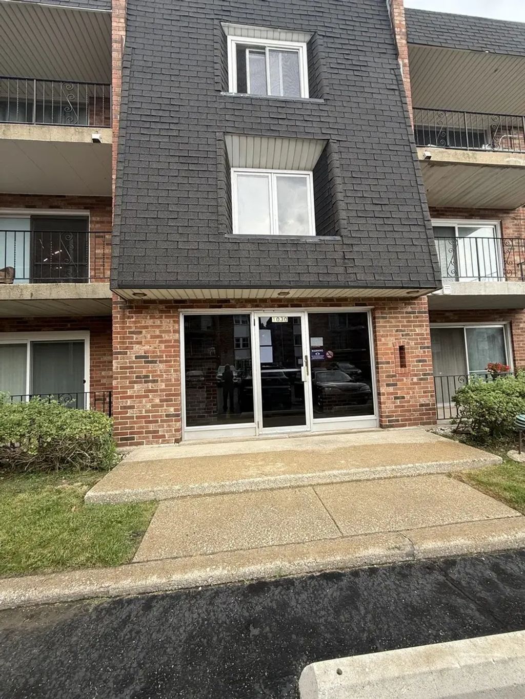 1030 Hirsch Boulevard 203, Calumet City