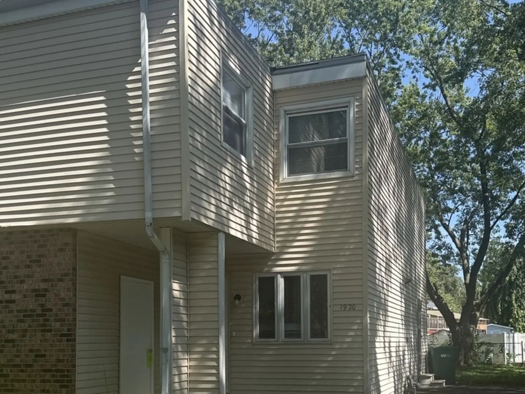 1920 Moore Avenue, Joliet, 60433