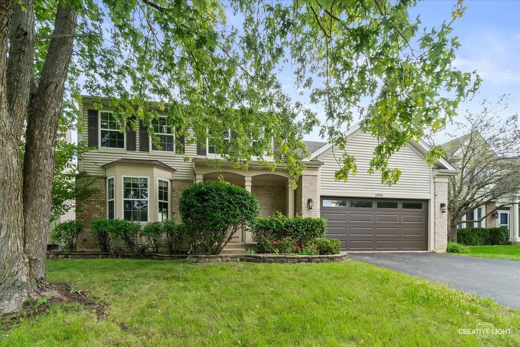 1990 Summerlin Drive, Aurora