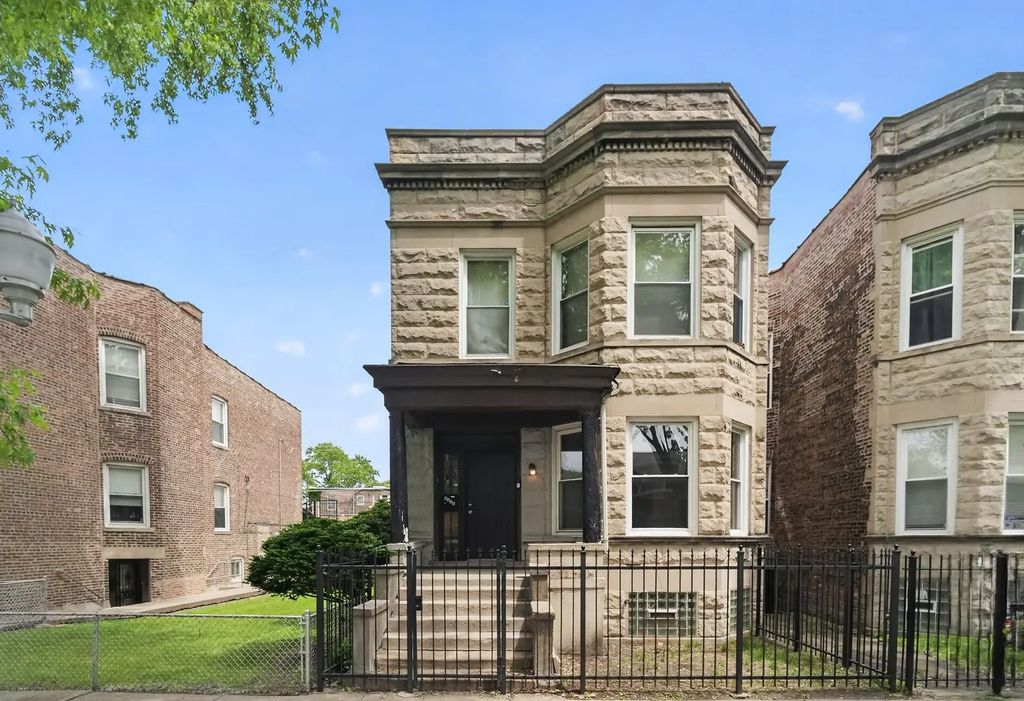 6525 S Vernon Avenue, Chicago