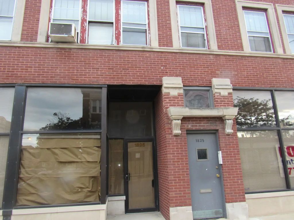 1825 E 79th Street, Chicago