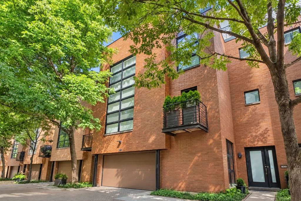 1767 N Hoyne Avenue K, Chicago