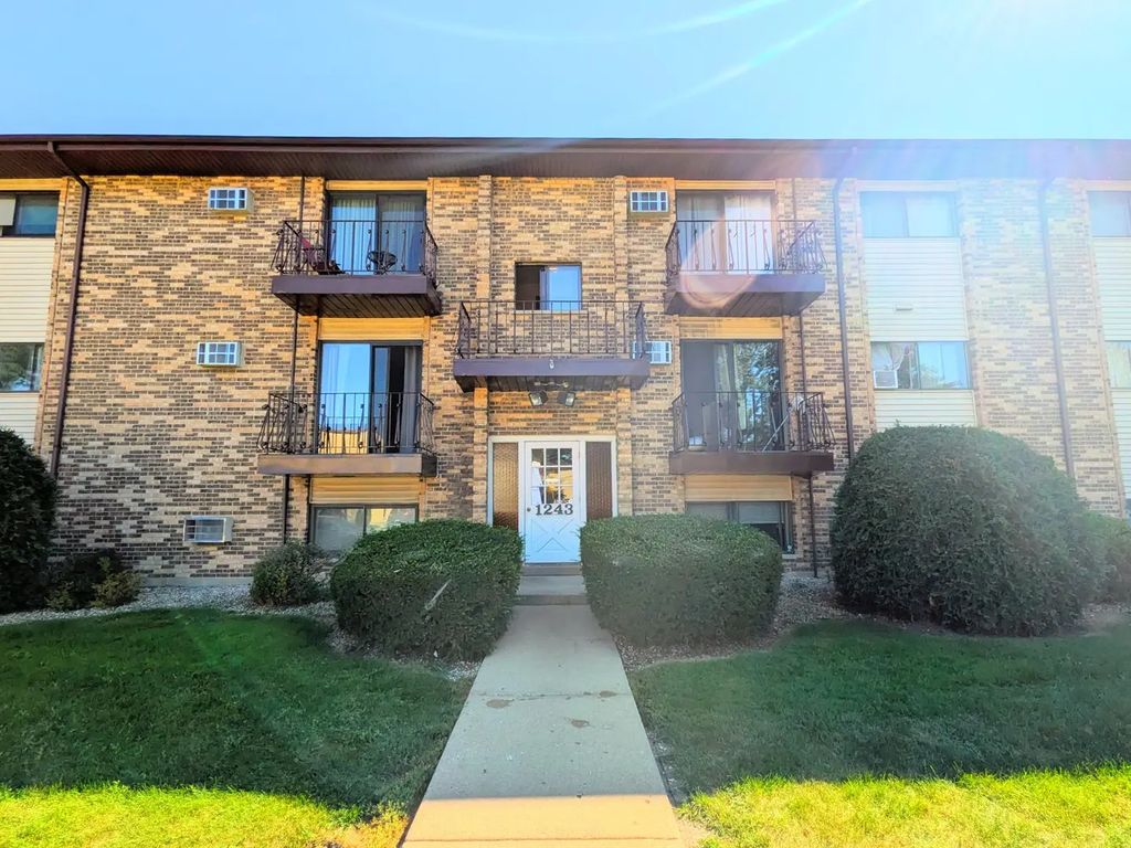 1243 Brown Street 2g, Des Plaines, 60016