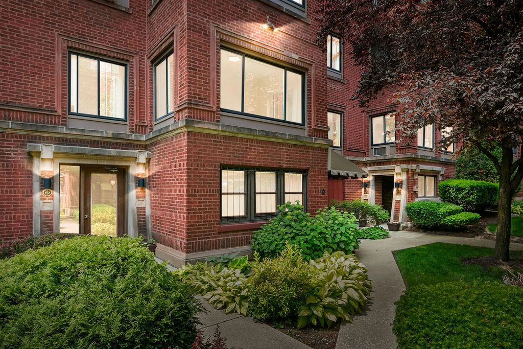 918 W Sunnyside Avenue 1b, Chicago, 60640