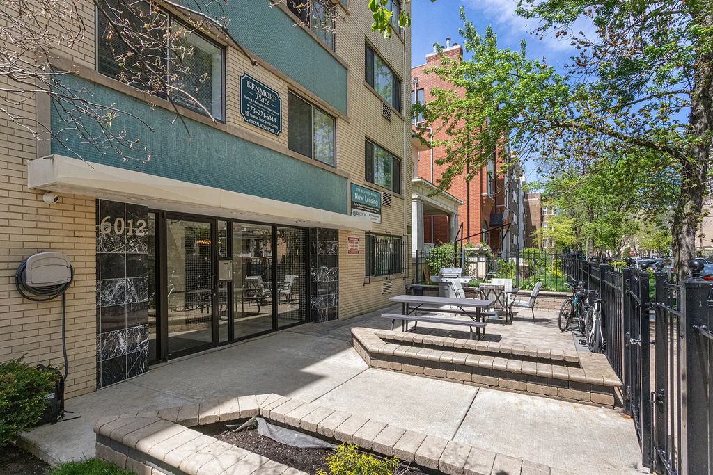 6012 N Kenmore Avenue 4f, Chicago