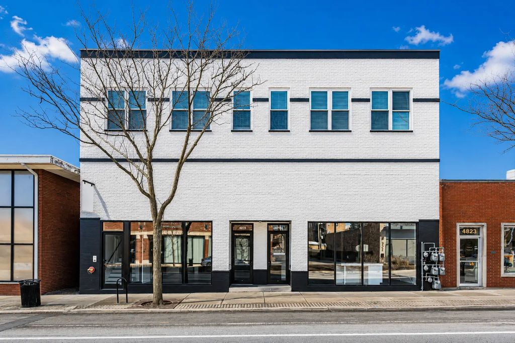 4819 Main Street 202, Skokie, 60077