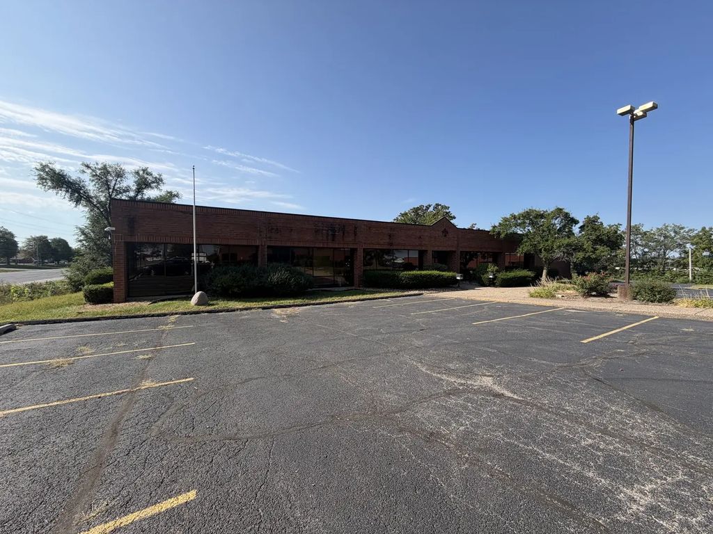 4412 Brady Street, Davenport