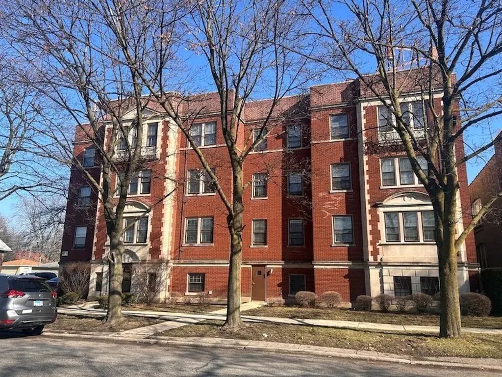 6348 13th Street A04, Berwyn