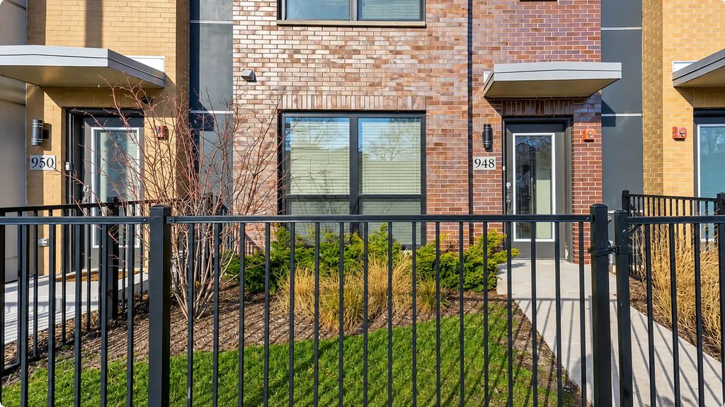948 Madison Street 3-2, Oak Park