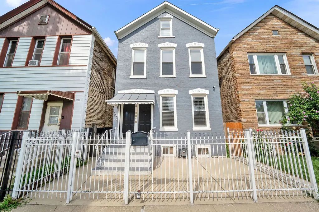 3816 S Honore Street 2, Chicago, 60609