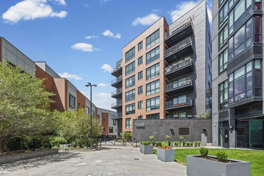 1648 W Division Street 110, Chicago, 60622