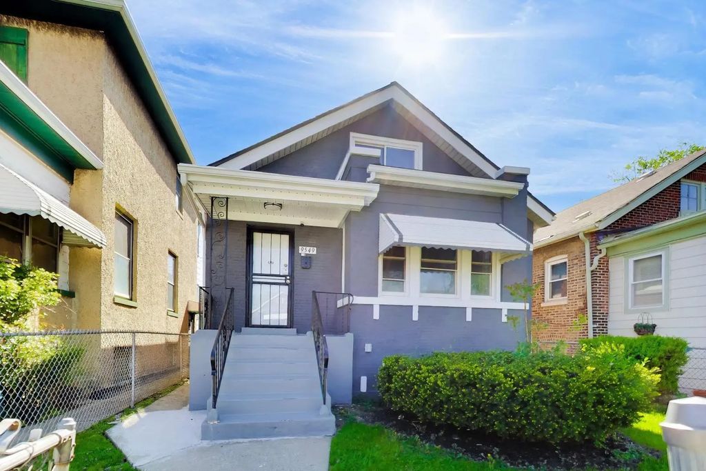 9549 S Calumet Avenue, Chicago