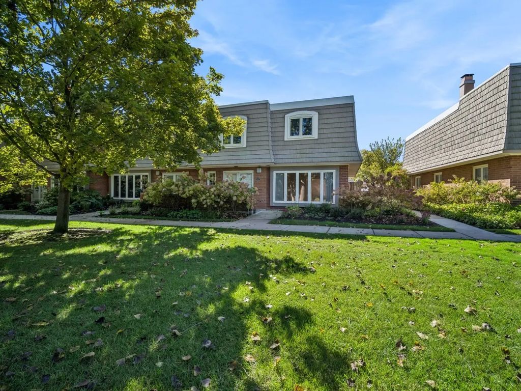 1466 Concorde Circle, Highland Park