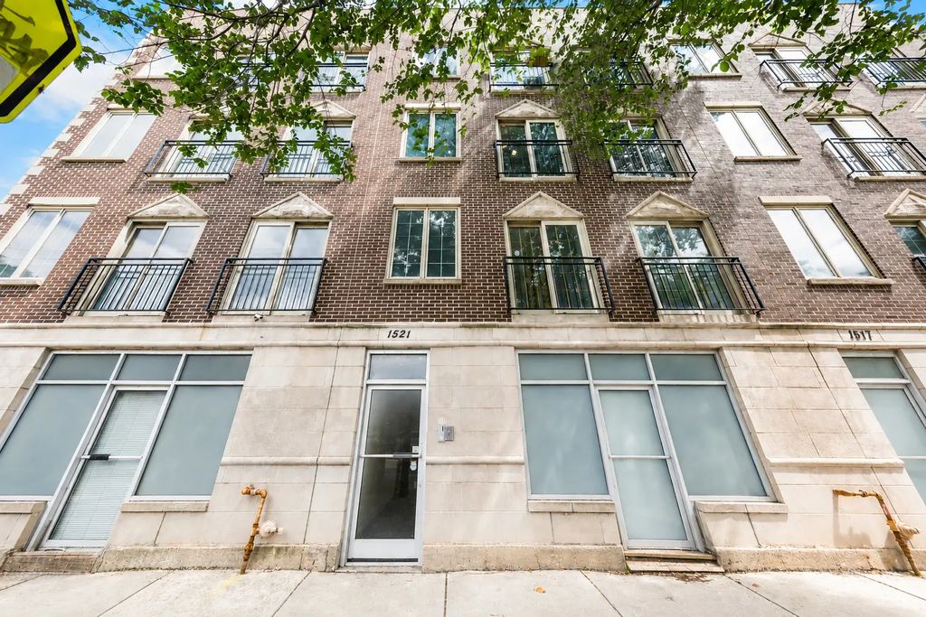 1521 N Ashland Avenue 3, Chicago