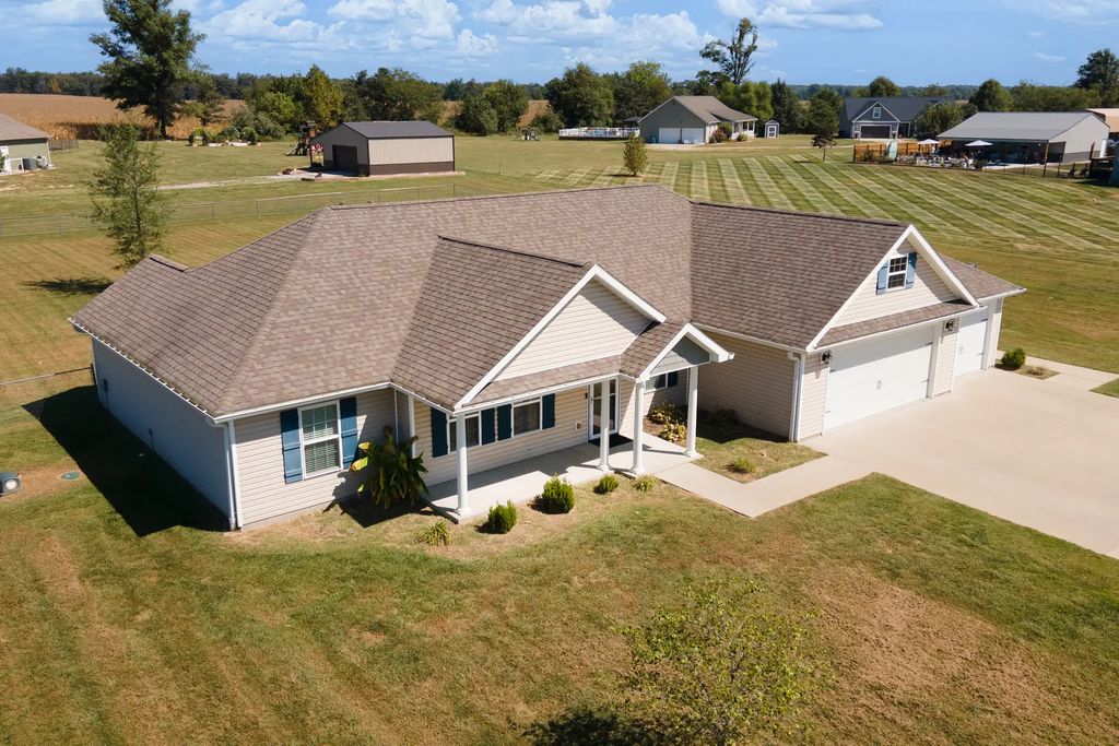 15730 Jadin Road, Marion