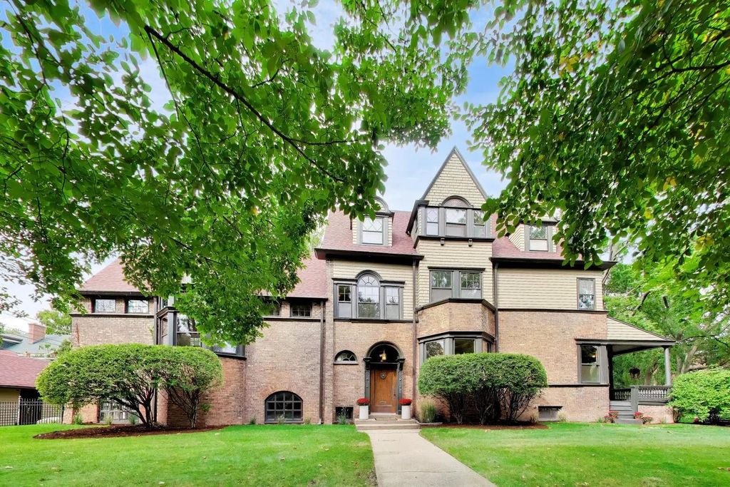 225 Hamilton Street, Evanston