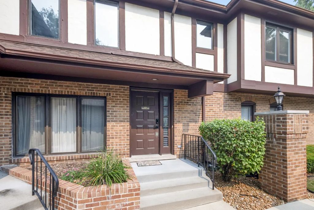 12250 S Dogwood Lane, Palos Heights, 60463