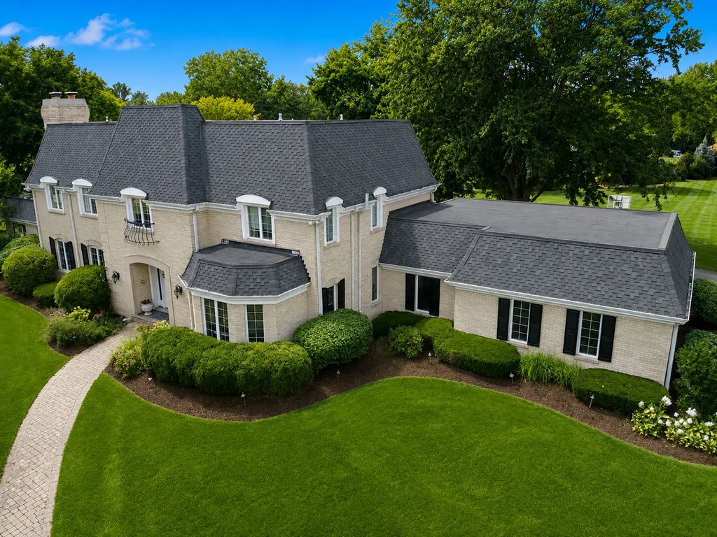 2 Gregory Lane, South Barrington