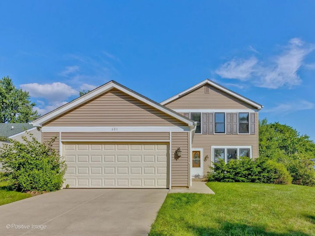 601 Willington Drive, Schaumburg