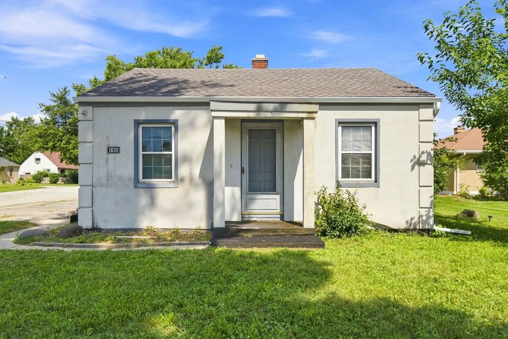 1630 E New York Street, Aurora