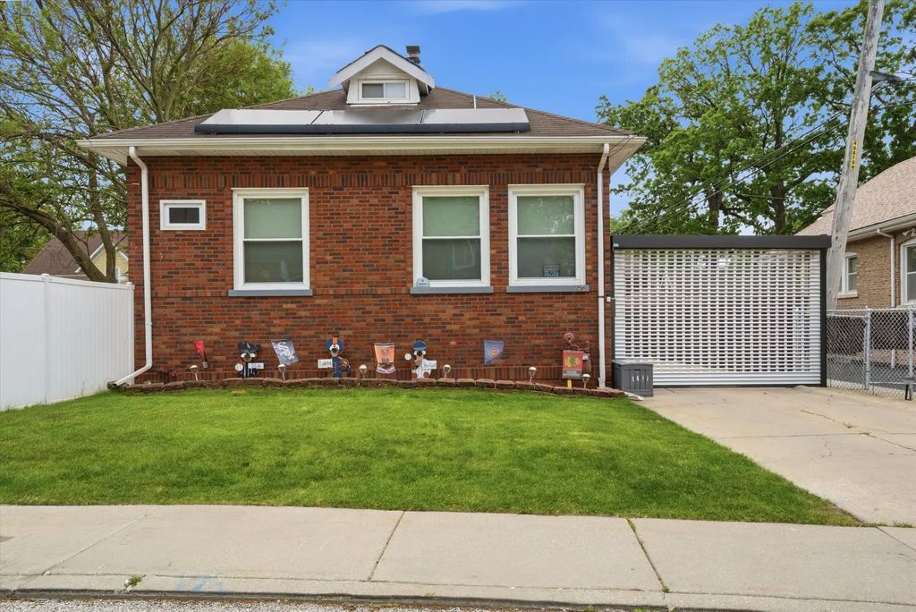 1615 W Beverly Glen Parkway, Chicago