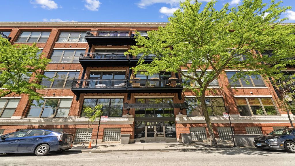1040 W Adams Street 358, Chicago, 60607