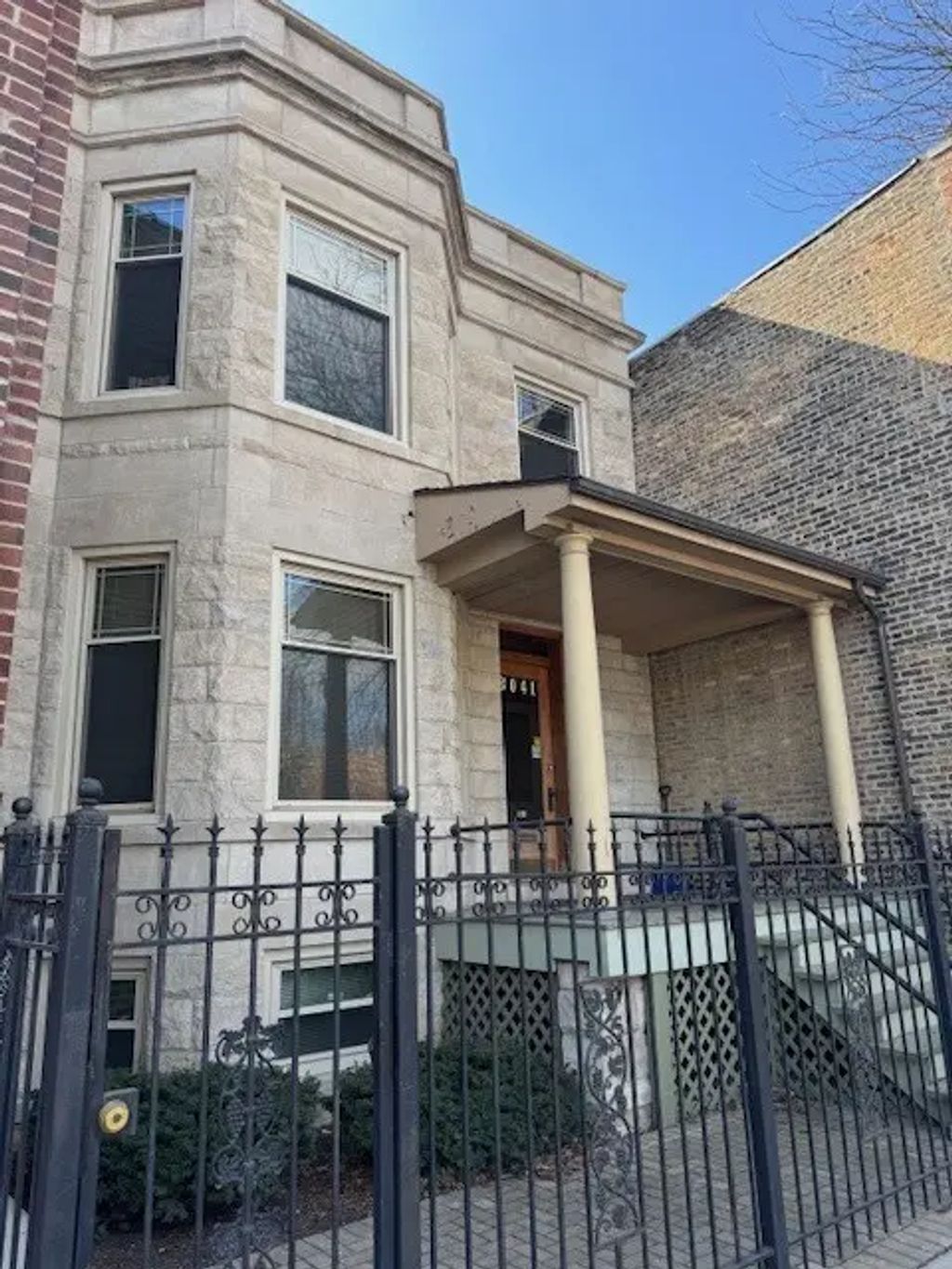 3041 W Fullerton Avenue, Chicago, 60647