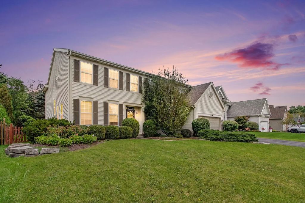 1530 S Lancaster Lane, Libertyville